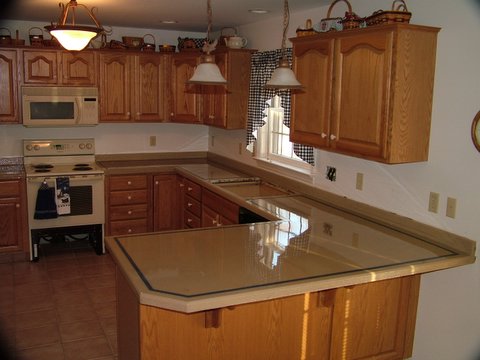 Epoxy.com Product #15 Multi-Colored Seamless Epoxy Flooring System used on a counter top